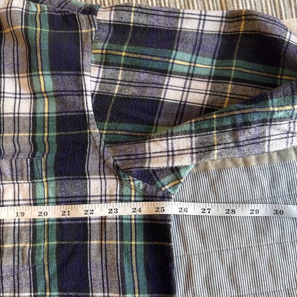 Cabela's Casual Button Down Mens Large - XL Green Plaid Rugged Flannel Shirt - Picture 4 of 5